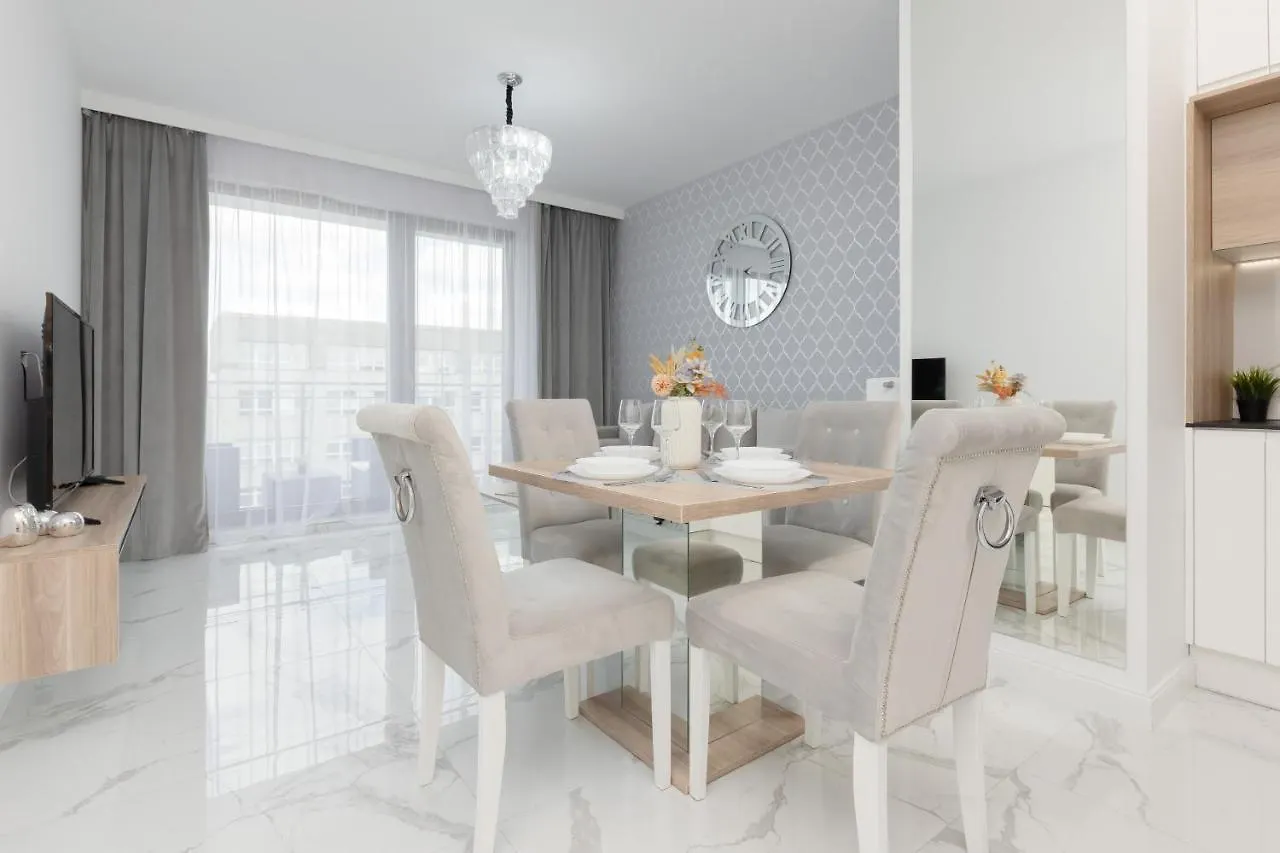 Cosy Apartment On Wola Goleszowska By Noclegi Renters Warsaw