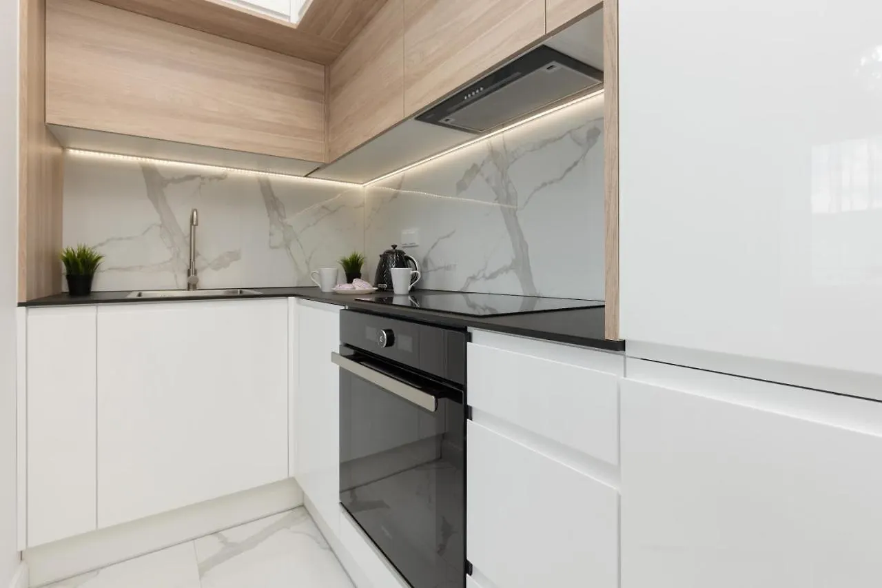 Cosy Apartment On Wola Goleszowska By Noclegi Renters Warsaw 0*,